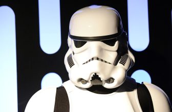 Google haalt AI-gegenereerde video’s van Disney-personages van YouTube als reactie op het stopzetten