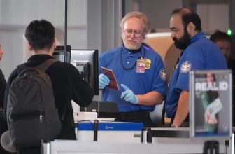 Verizon ziet af van late vergoedingen voor federale werknemers die getroffen zijn door een gedeeltelijke sluiting van het DHS