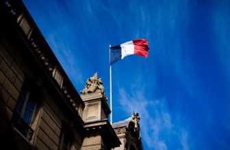 Frankrijk gaat Windows vervangen door Linux om de afhankelijkheid van Amerikaanse technologie te verminderen