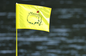 Hoe bezoekers van The Masters het telefoonverbod omzeilen